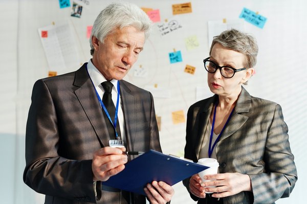 How can real estate projects incorporate features to support aging in place for older residents?