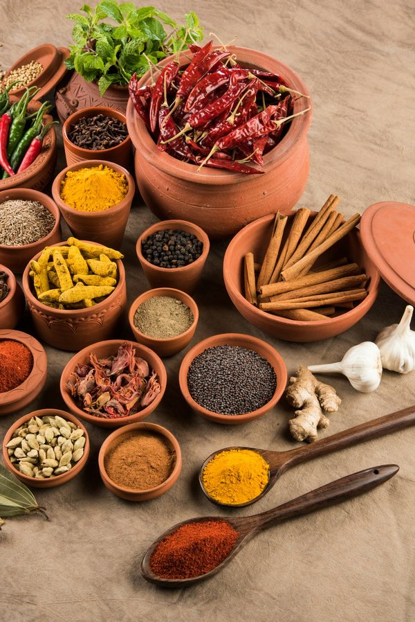 What are the essential French spices you can find online ?